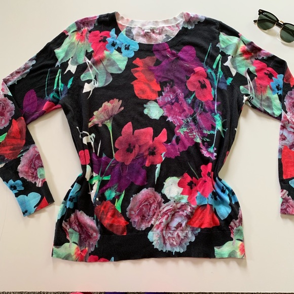 Halogen Sweaters - Nordstrom Halogen Black Floral Sweater 🖤💜